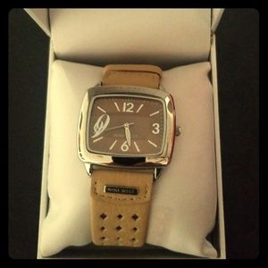 New Nine West Women's watch
